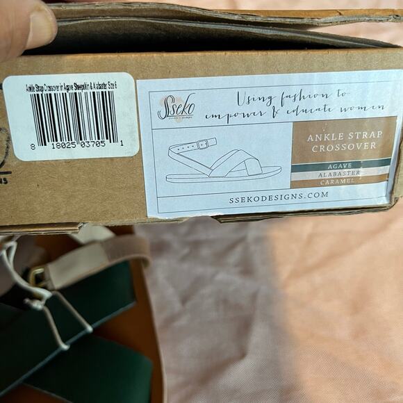 Sseko‎ Ankle Strap Crossover in Agave Sheepskin Size 6 New - Picture 4 of 5